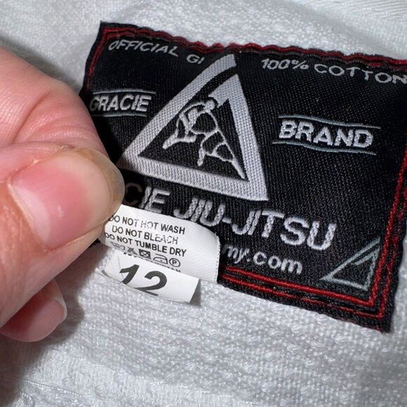 Gracie Jiu-Jitsu Classic Gi Size 7/200 White Kimono With Belt - Picture 3 of 12